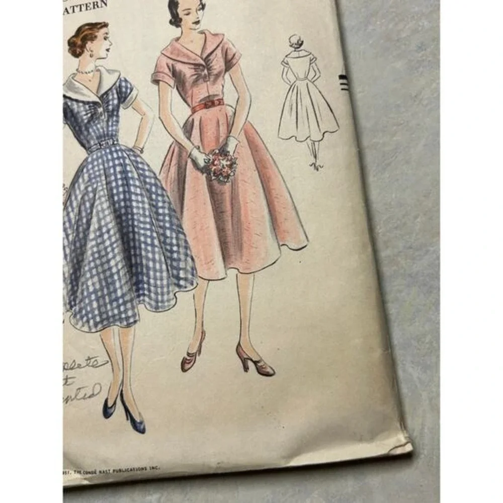 Vintage 1950's Vogue Pattern #7353‎ One Piece Flare Skirt Dress Size 16